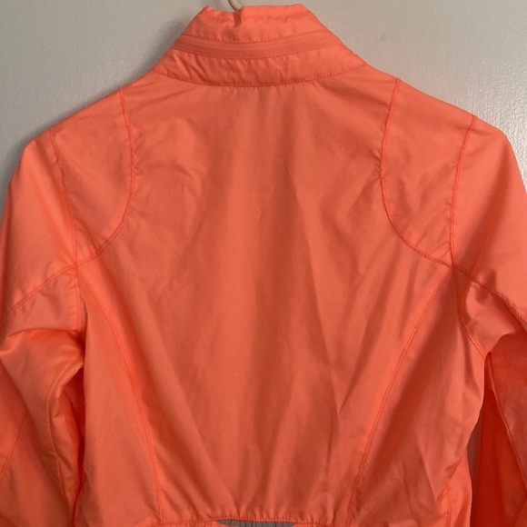 Hind, peach color Windbreaker reflector Jacket with hood. Size S - Picture 8 of 16